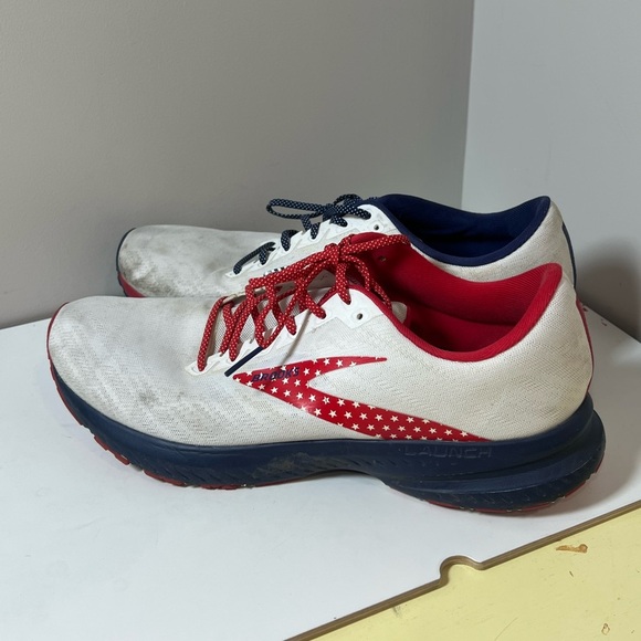 Brooks Size 14 Launch 7 DNA USA Patriotic Red, White, and Blue Athletic Shoes - Picture 4 of 12